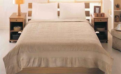 Как выбрать покрывало на кровать 160х200. Выбираем оптимальные параметры