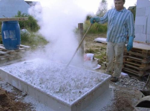 Как хранить гашеную известь после приготовления. Использование и хранение гашеной извести