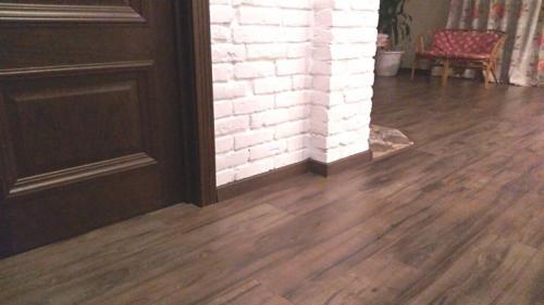 Как правильно выбрать цвет плинтуса к полу и дверям. Возможные варианты сочетаний 05 Как правильно выбрать цвет плинтуса к полу и дверям. Возможные варианты сочетаний 05