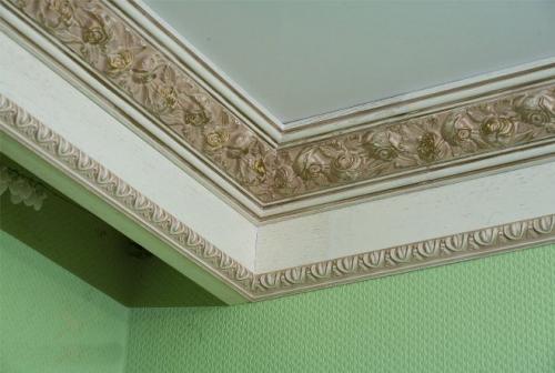 Как подобрать цвет плинтуса для пола. Как выбрать напольный или потолочный карниз по цвету 17 Как подобрать цвет плинтуса для пола. Как выбрать напольный или потолочный карниз по цвету 17