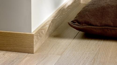 Как выбрать плинтусы для пола. Размеры: что надо о них знать 31 Как выбрать плинтусы для пола. Размеры: что надо о них знать 31