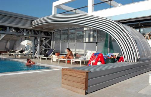 Какие недостатки у павильонов для бассейна из поликарбоната. Делаем отдых у открытого бассейна идеальным в любую погоду — раздвижной павильон