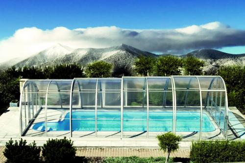 Какие недостатки у павильонов для бассейна из поликарбоната. Делаем отдых у открытого бассейна идеальным в любую погоду — раздвижной павильон