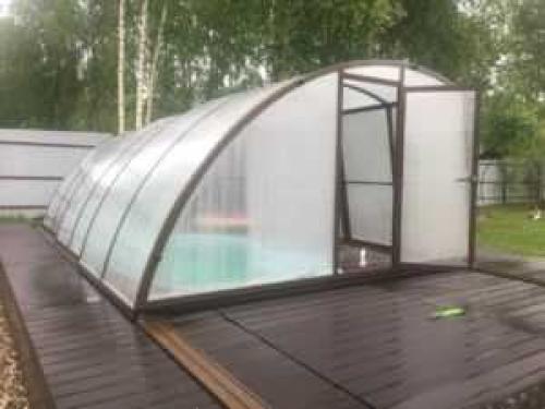 Можно ли использовать сдвижной навес из поликарбоната для бассейна круглый год. Высота и форма павильона
