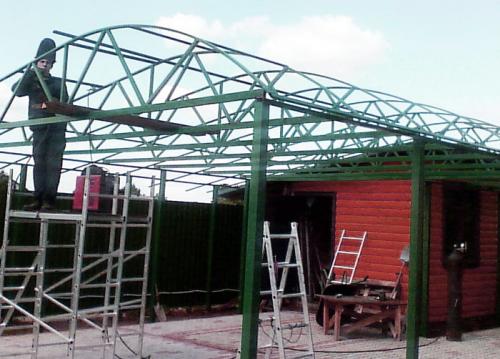 Можно ли установить навес самостоятельно или лучше нанять профессионалов. Пошаговая установка навеса для автомобиля