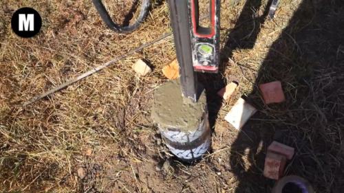 Быстрая Установка столбов для забора. Устанавливаем заборные столбы своими руками надежно