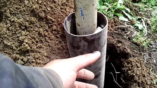 Лучшая установка столбов для забора. Секрет установки металлического столбы из круглой трубы