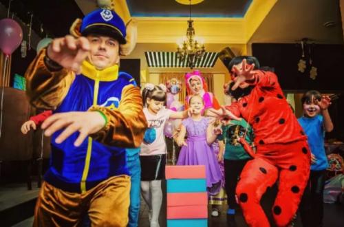 Как украсить комнату на день рождения девочке. Как украсить комнату на день рождения девочки