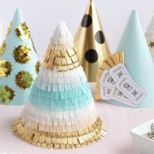 Как украсить комнату на день рождения своими руками из бумаги. Украшения из бумаги своими руками: идеи создания стильных и долговечных бумажных украшений для декора дома и офиса (100 фото + видео)