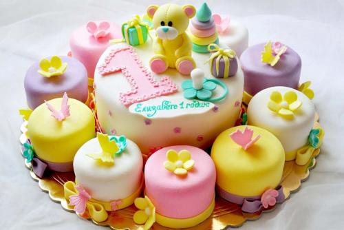 Как украсить комнату на День рождения ребенка.. Советы по украшению детской комнаты 08