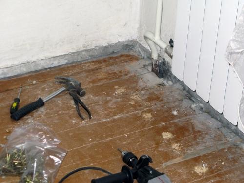 Опустить пол в старом доме. Ремонт пола в хрущевке: что можно сделать со старым основанием