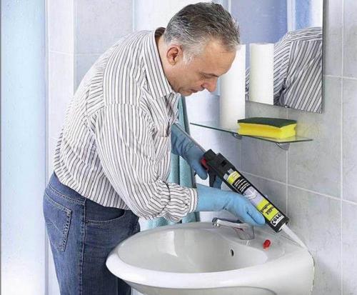 Какой герметик не плесневеет. Современные герметики против плесени в ванной