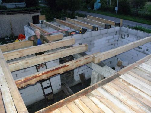 Деревянное перекрытие 2 этажа. Монтаж и обработка