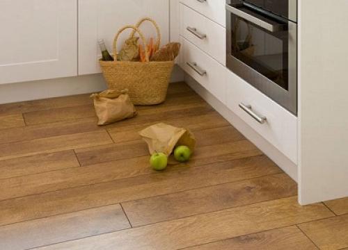 Почему класть ламинат на кухне. Ламинат для кухни - плюсы и минусы. Какой ламинат выбрать?