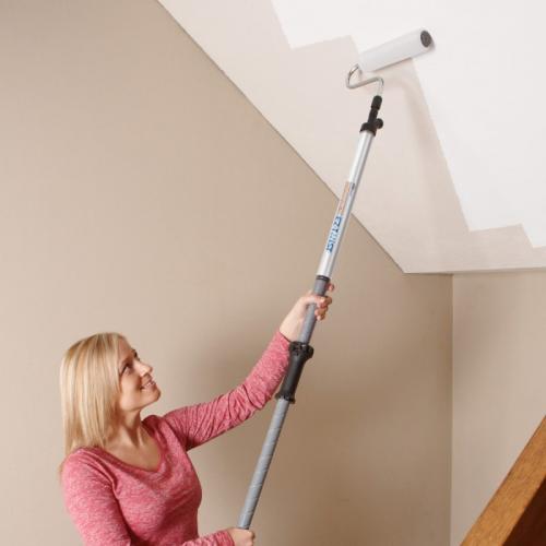 Сколько слоев краски можно наносить на потолок. Сколько раз нужно красить потолок, чтобы не было видно разводов