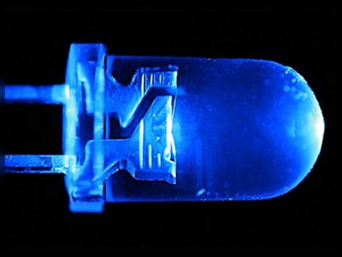 Зависимость силы света от тока светодиода. Особенности конструкции индикаторных 5 мм светодиодов Как уже говорилось выше, 10