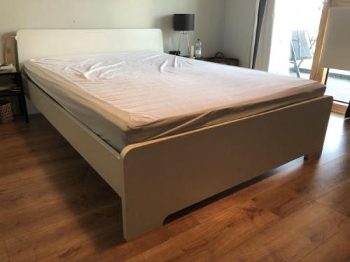 Мягкое изголовье кровати икеа. 5 общих правил при покупке двуспальной кровати в IKEA