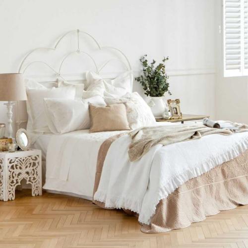 Покрывало на кровать фасоны. Покрывало на кровать в спальню в современном стиле: обзор новинок дизайна + фото