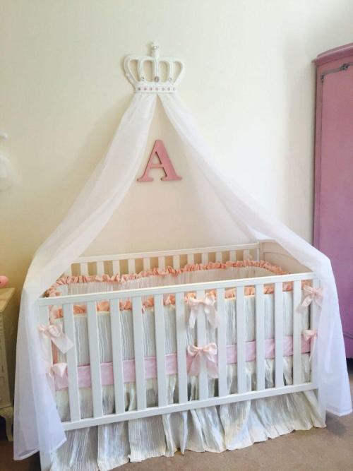 Балдахин над кроватью детской. Балдахин на детскую кроватку — обзор лучших вариантов и новинок дизайна (80 фото)