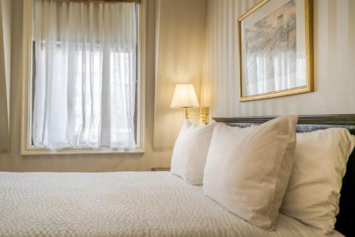 Как красиво застелить покрывало. Немного теории