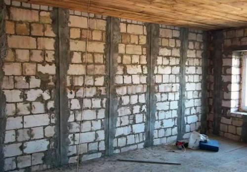 Выравнивание стен штукатуркой. Подбор штукатурки