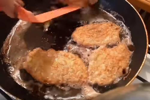 Мясо на отбивные, какая часть. Отбивные из свинины на сковороде: 10 рецептов, как приготовить сочные и мягкие