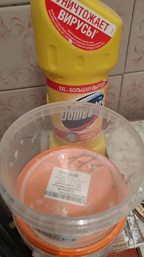 Как отбелить пожелтевшие обои. Как убрать желтые пятна на обоях