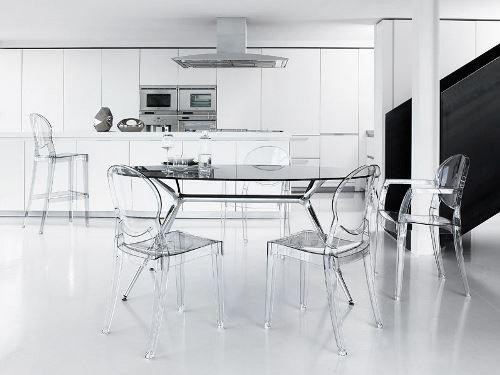 Прозрачные стулья: современный и стильный выбор для интерьера 07 Прозрачные стулья: современный и стильный выбор для интерьера 07