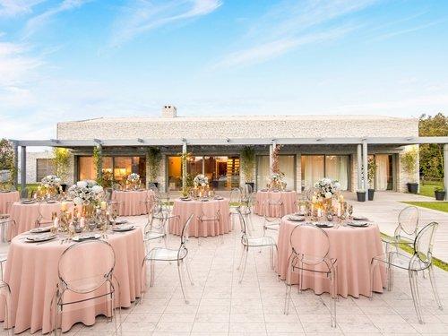 Прозрачные стулья: современный и стильный выбор для интерьера 11 Прозрачные стулья: современный и стильный выбор для интерьера 11