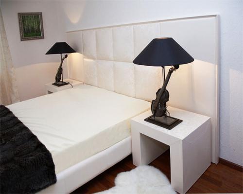 На какой высоте вешать прикроватную тумбу. №3. Конструкция прикроватной тумбы