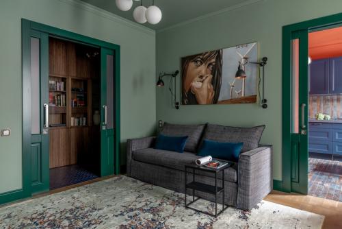 Перегородка между коридором и гостиной. Раздвижные двери 01 Перегородка между коридором и гостиной. Раздвижные двери 01