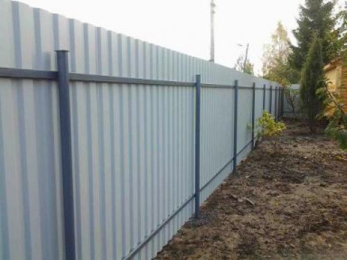 Как избежать ошибок при изготовлении металлического забора. Недостатки забора из профнастила, рекомендации по устранению