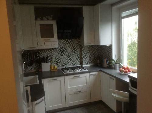 Маленькая кухня в серых тонах. Что мы знаем о сером цвете?