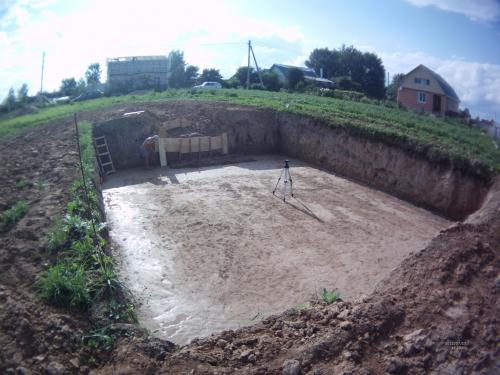 Фундамент монолитная плита чертеж. Выкапывание котлована под монолитную плиту