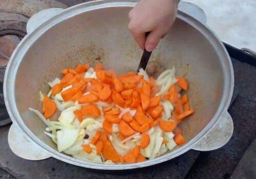 Отбивные в казане. Свинина в казане. 10 пошаговых рецептов приготовления на огне