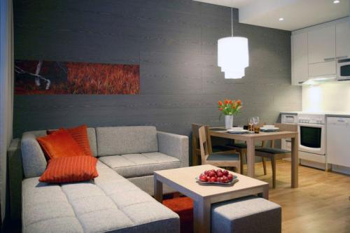 Интерьер гостинной в бело серых тонах. СЕРО-БЕЛАЯ ГОСТИНАЯ: ОСНОВЫ ПРОЕКТИРОВАНИЯ