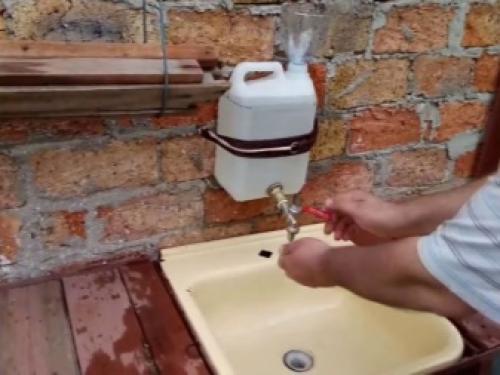 Поделки из пластиковых канистр своими руками. Поделки из пластиковой канистры 07