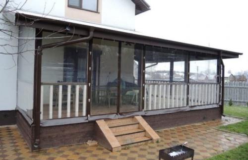 Как выбрать подходящий дизайн для переделки открытой веранды в закрытую. Закрытая веранда: возможное превращение открытой пристройки