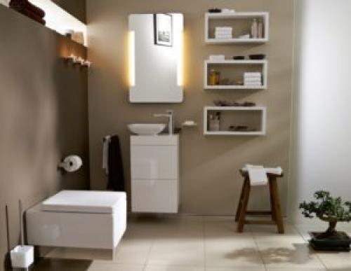 Уверенно и быстро: как самостоятельно повесить полку в своей квартире 02