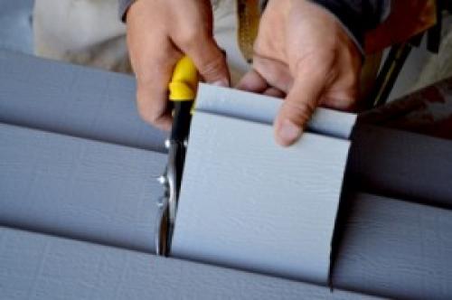 Что можно полезного сделать из пластиковой канистры. Самоделки из канистр для сада 15 Что можно полезного сделать из пластиковой канистры. Самоделки из канистр для сада 15