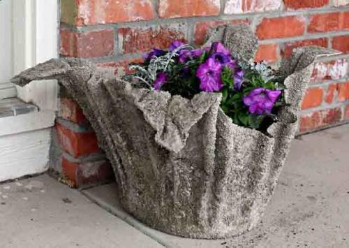 Какие подручные материалы можно использовать для садовых поделок. Поделки для дачи из подручных материалов своими руками (новинки с фото)