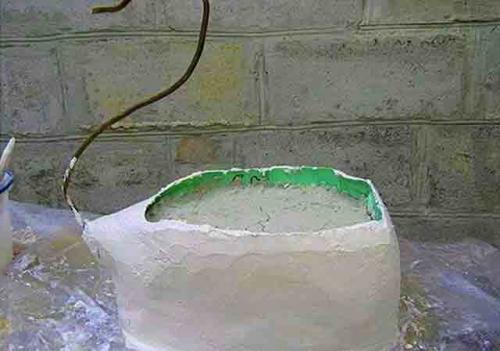 Какие подручные материалы можно использовать для садовых поделок. Поделки для дачи из подручных материалов своими руками (новинки с фото)