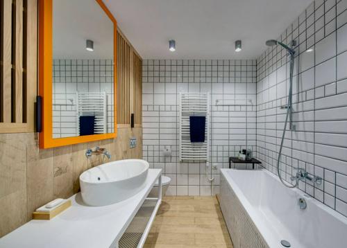 Стильные и уютные ванные комнаты: 27 идей для декора 01