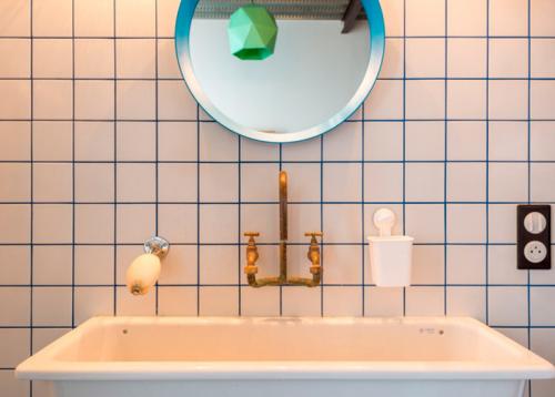 Стильные и уютные ванные комнаты: 27 идей для декора 02