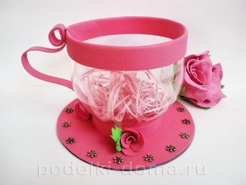 Поделки из пластиковых бутылок. Как можно использовать пластиковые бутылки, чтобы о тебе заговорил весь мир 06