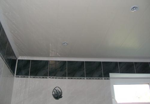 Просто и эффективно: идеи для декорирования маленькой ванной 01 Просто и эффективно: идеи для декорирования маленькой ванной 01