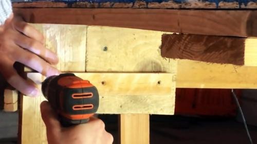 Ящик из канистры. Процесс изготовления выдвижных ящиков под верстак из использованных пластиковых канистр