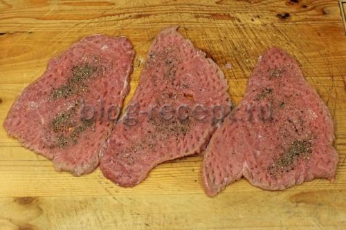 Отбивные из говядины по-французски. Мясо по-французски из мякоти говядины в духовке