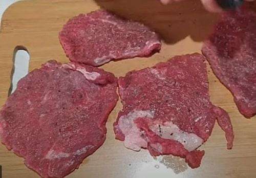 Как замариновать отбивные из говядины. Сочные и мягкие отбивные из говядины на сковороде — ТОП лучших рецептов