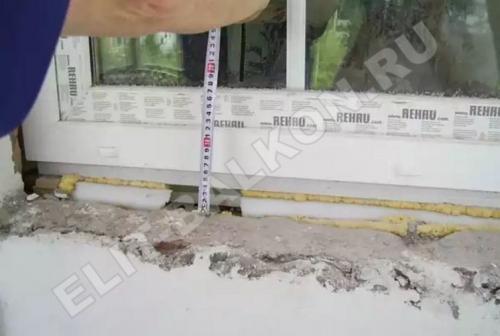 Потеют окна в квартире изнутри. Окна в квартире потеют изнутри: что делать и как это исправить? 04